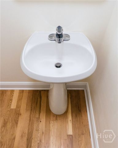 860 Mitchell Bridge Road 8, Athens, GA 30606