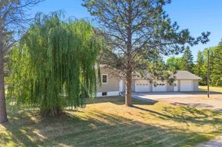 2936 47th ST SE, Minot, ND 58701