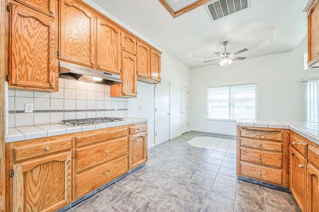 16601 La Canada Road, Madera, CA 93636