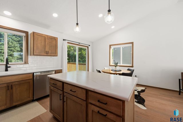 3312 N Geneva Trl Trail, Sioux Falls, SD 57107