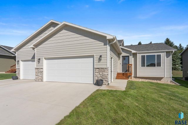 3312 N Geneva Trl Trail, Sioux Falls, SD 57107
