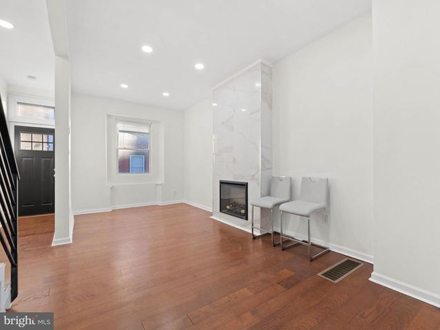 2443 NICHOLAS ST, Philadelphia, PA 19121