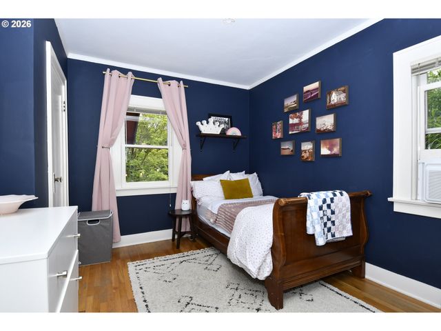 4406 Sw LOBELIA St, Portland, OR 97219