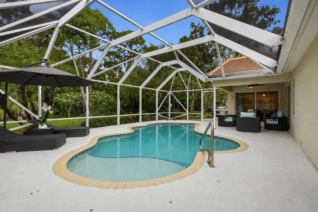 3916 Cypress Lake Drive, Lake Worth, FL 33467