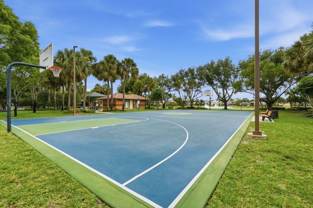 3916 Cypress Lake Drive, Lake Worth, FL 33467