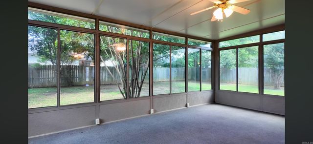 1045 Spatz, Conway, AR 72034