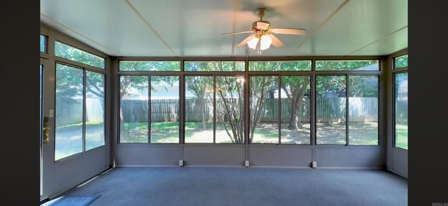 1045 Spatz, Conway, AR 72034