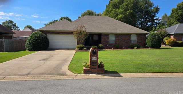 1045 Spatz, Conway, AR 72034