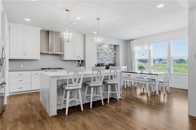 24957 W 114th Street, Olathe, KS 66061