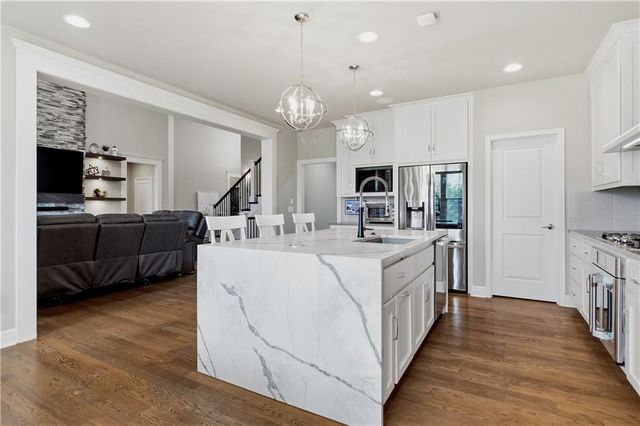 24957 W 114th Street, Olathe, KS 66061