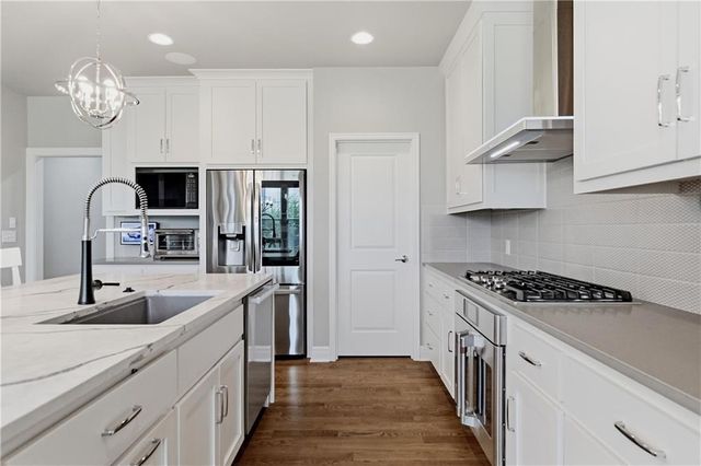 24957 W 114th Street, Olathe, KS 66061