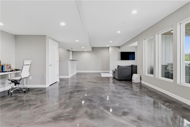 24957 W 114th Street, Olathe, KS 66061