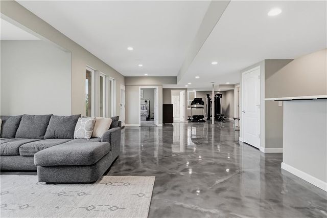 24957 W 114th Street, Olathe, KS 66061