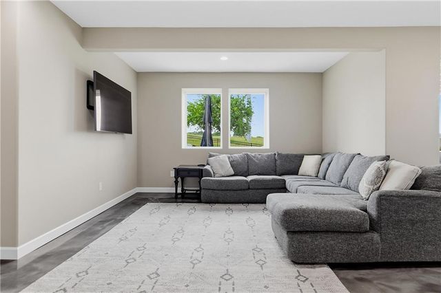 24957 W 114th Street, Olathe, KS 66061