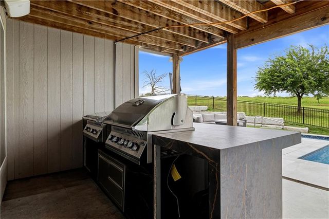24957 W 114th Street, Olathe, KS 66061