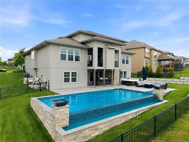 24957 W 114th Street, Olathe, KS 66061
