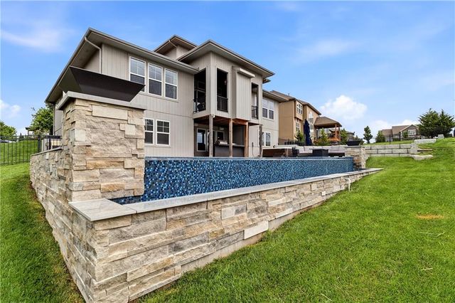 24957 W 114th Street, Olathe, KS 66061