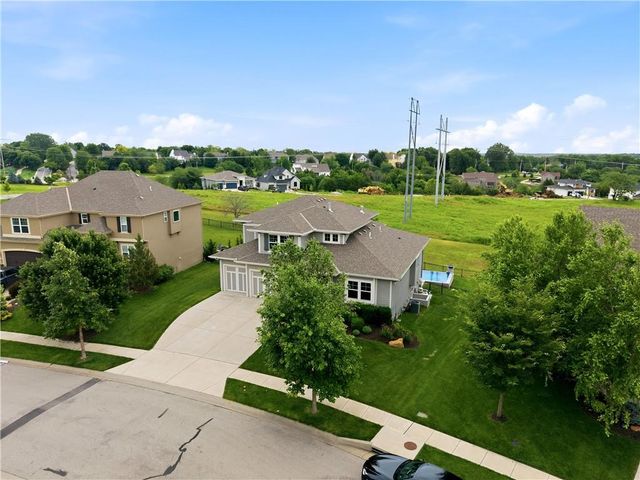24957 W 114th Street, Olathe, KS 66061