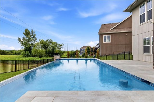 24957 W 114th Street, Olathe, KS 66061