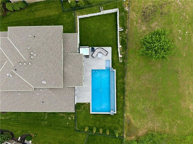 24957 W 114th Street, Olathe, KS 66061