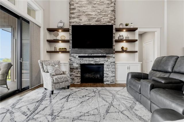 24957 W 114th Street, Olathe, KS 66061