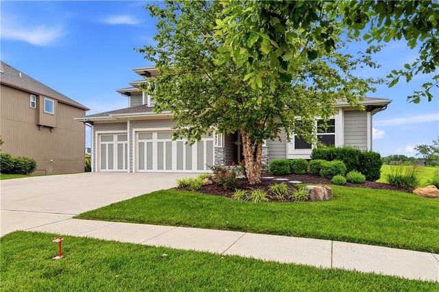 24957 W 114th Street, Olathe, KS 66061