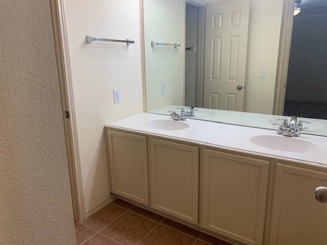 2226 Glacier Park Lane, Grand Prairie, TX 75050