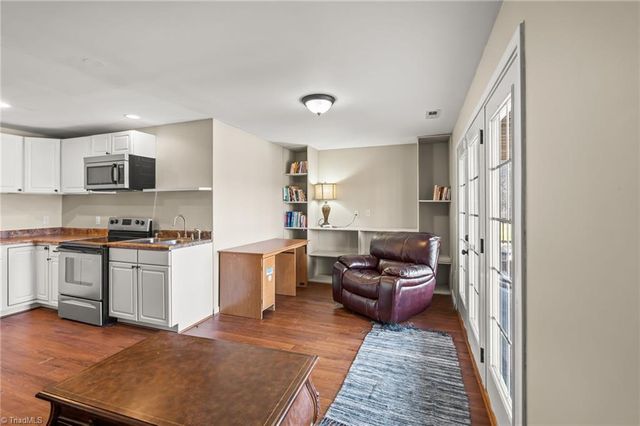 6318 Gray Farm Road, High Point, NC 27263