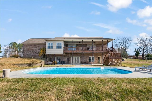 6318 Gray Farm Road, High Point, NC 27263