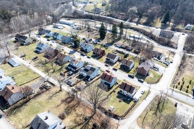 3618 Downing St, South Park, PA 15129