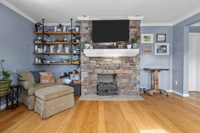 3618 Downing St, South Park, PA 15129