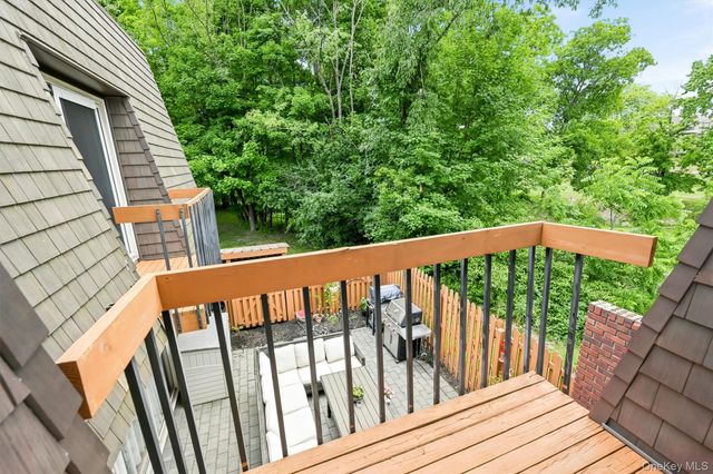 100 Laudaten Way, Warwick, NY 10990