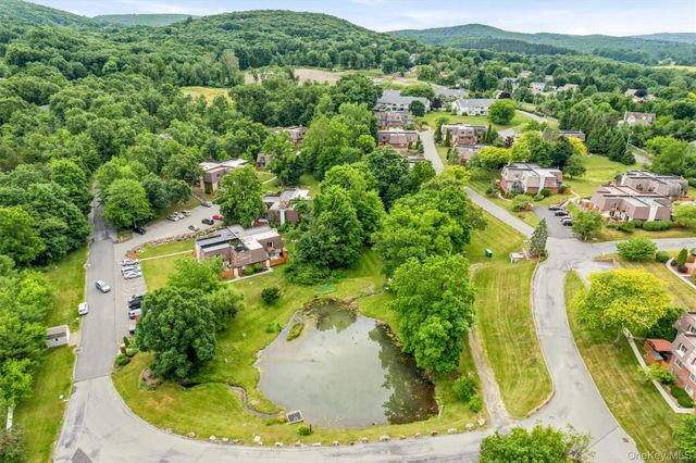 100 Laudaten Way, Warwick, NY 10990