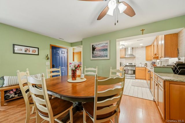 100 Laudaten Way, Warwick, NY 10990