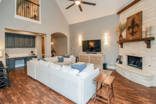 143 Kaden Creek Place, Montgomery, TX 77316