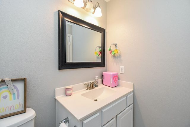 143 Kaden Creek Place, Montgomery, TX 77316
