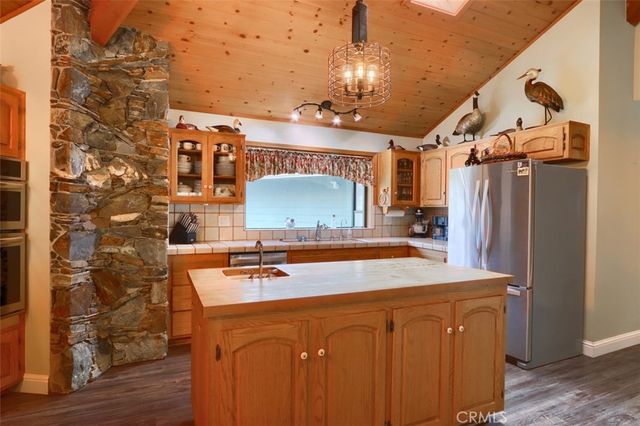 40957 Shandee Lane, Ahwahnee, CA 93601