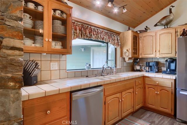 40957 Shandee Lane, Ahwahnee, CA 93601