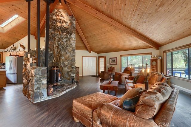 40957 Shandee Lane, Ahwahnee, CA 93601