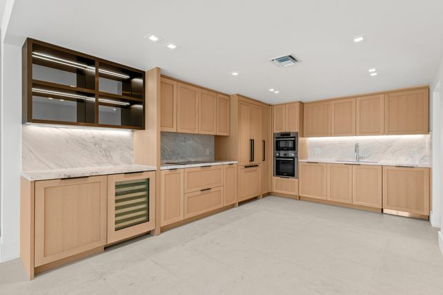 2185 Ibis Isle Road 1, Palm Beach, FL 33480