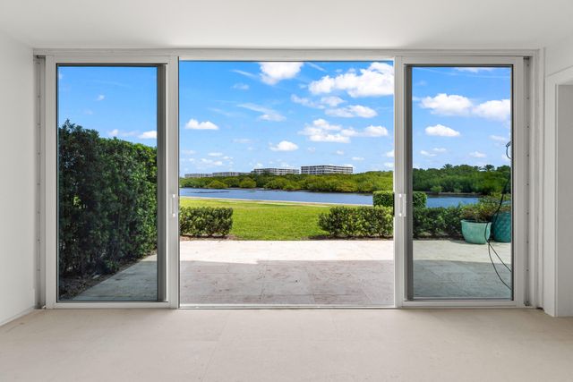2185 Ibis Isle Road 1, Palm Beach, FL 33480