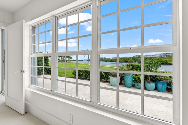 2185 Ibis Isle Road 1, Palm Beach, FL 33480