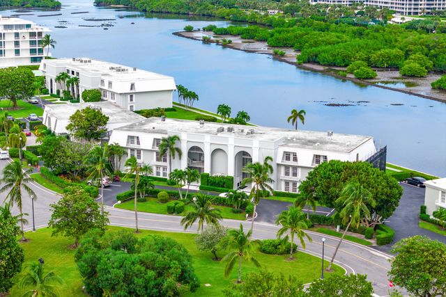 2185 Ibis Isle Road 1, Palm Beach, FL 33480