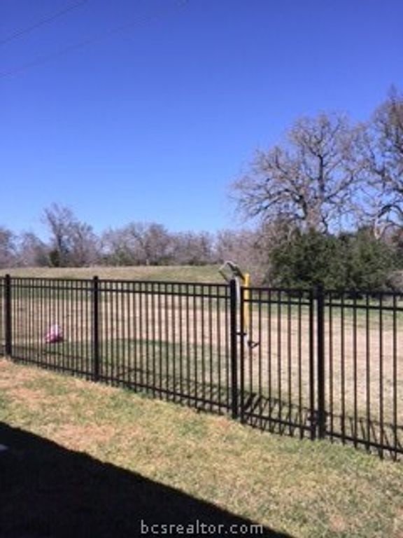 1710 Lonetree Drive, College Station, TX 77845