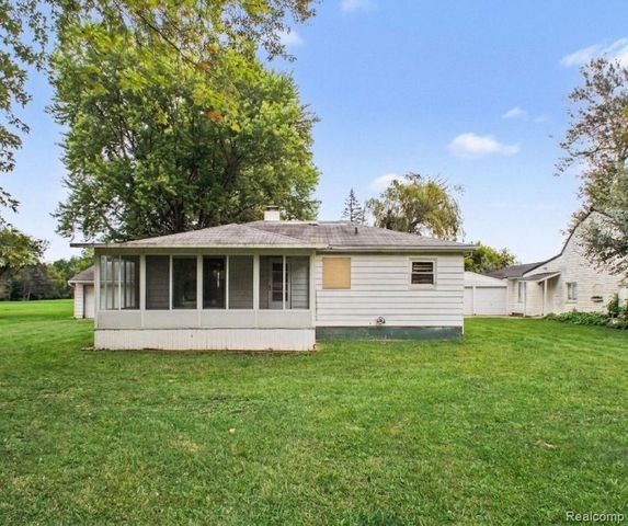 5082 N Center Road, Genesee Charter Township, MI 48506