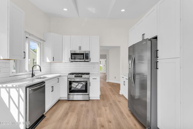 307 Devon Street, Manchester, NJ 08759