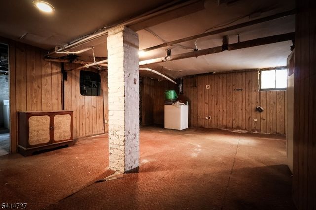 741 Highland Ave, Newark City, NJ 07104