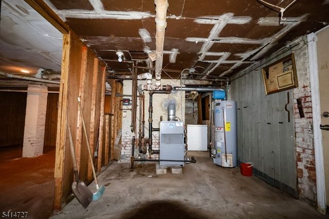 741 Highland Ave, Newark City, NJ 07104