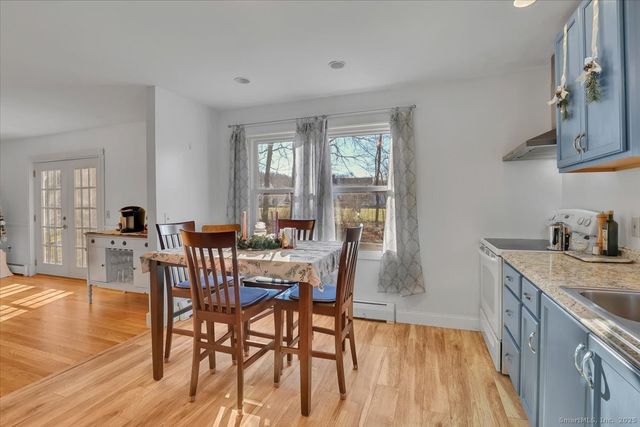 17 Flynn Lane, Middletown, CT 06457