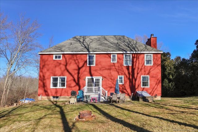 17 Flynn Lane, Middletown, CT 06457